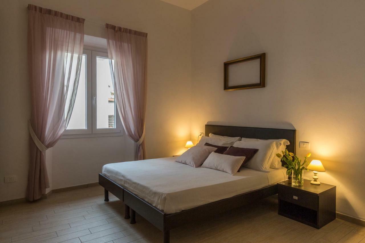 Emma & Olga Apartments -In The City Centre- Firenze Esterno foto